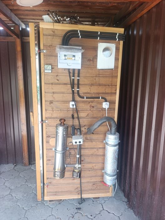 Коптильный шкаф .