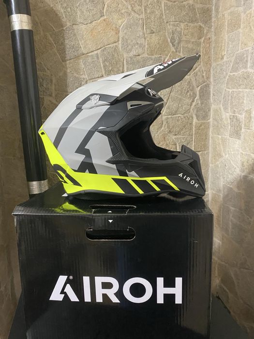 Продавам мото екипировка