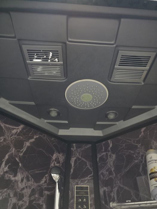 Душевая  кабинка