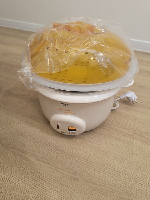 Рисоварка-пароварка электрическая,Япония