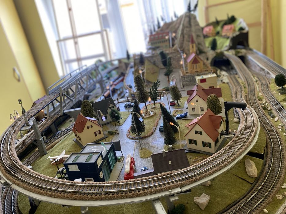 Diorama Feroviara Electrica UNICAT!!! +30 locomotive / Pupitru atomat