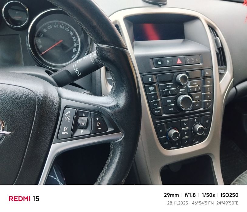 Opel Astra J ,an 2012