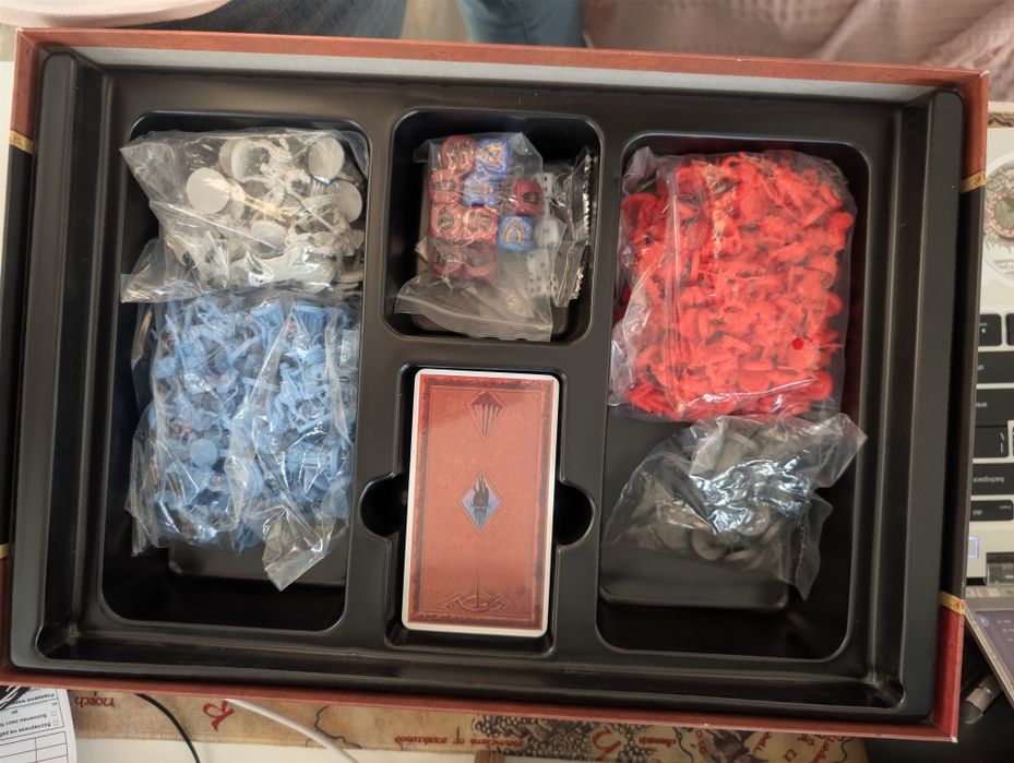 Продавам настолна игра war if the ring second edition - само разопакована!