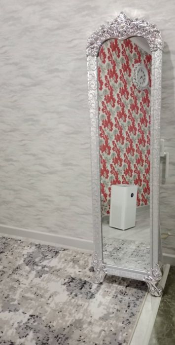 Продам зеркало напольное