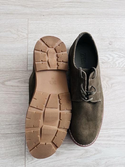 Vand pantofi piele intoarsa Zara-marimea 44