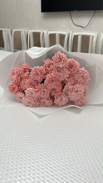 Продам цветы, свежие, подарили сегодня днем