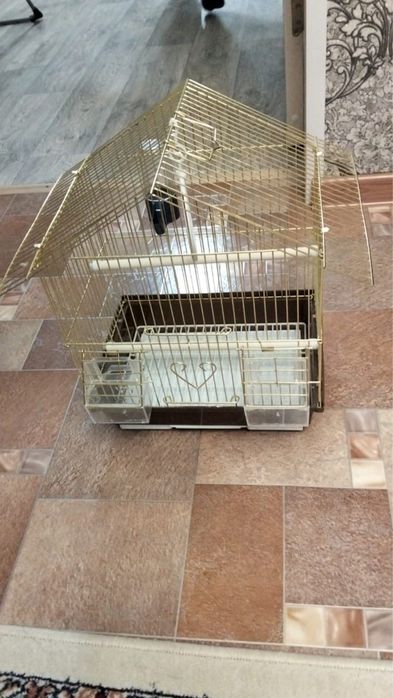 Клетка для попугаев