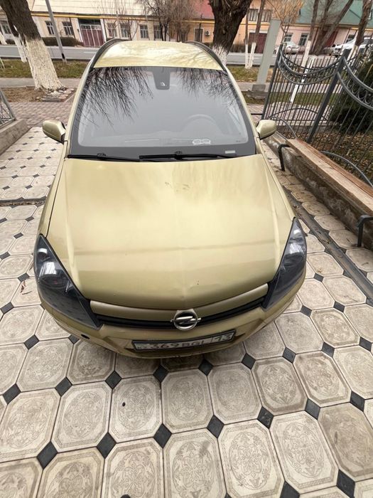 Opel Astra H 2005