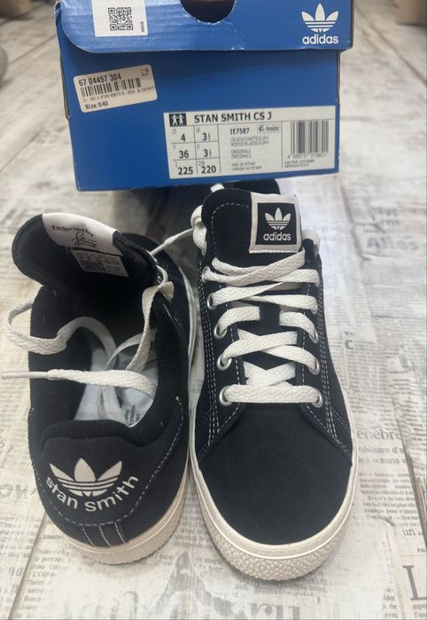 Adidasi Stan Smith piele intoarsa