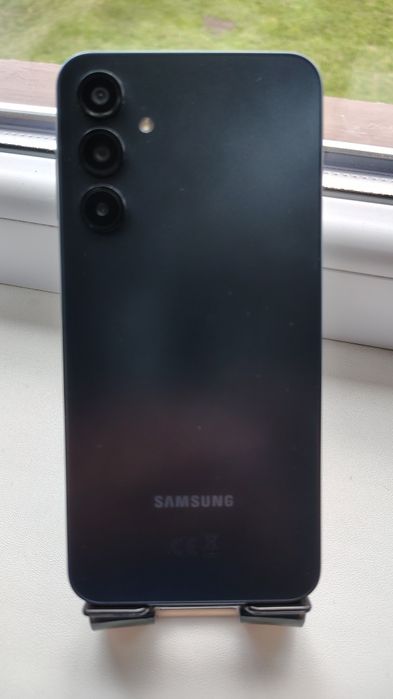 Vând Samsung Galaxy a16 4G,99% baterie,impecabil,plus 3 huse și cablu