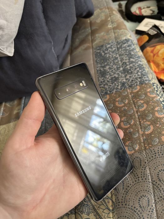 Samsung S10 WQHD+ 8GB RAM + 128gb