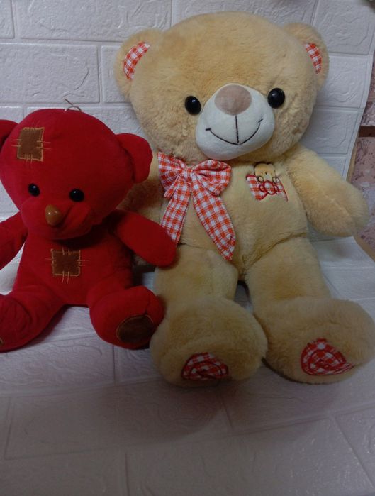 Плюшевые мишки / игрушки