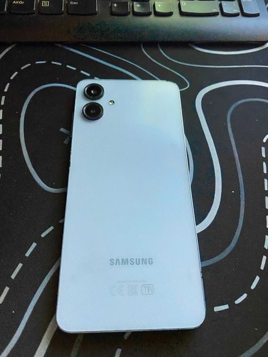 Samsung Galaxy A06  6ГБ/128 ГБ