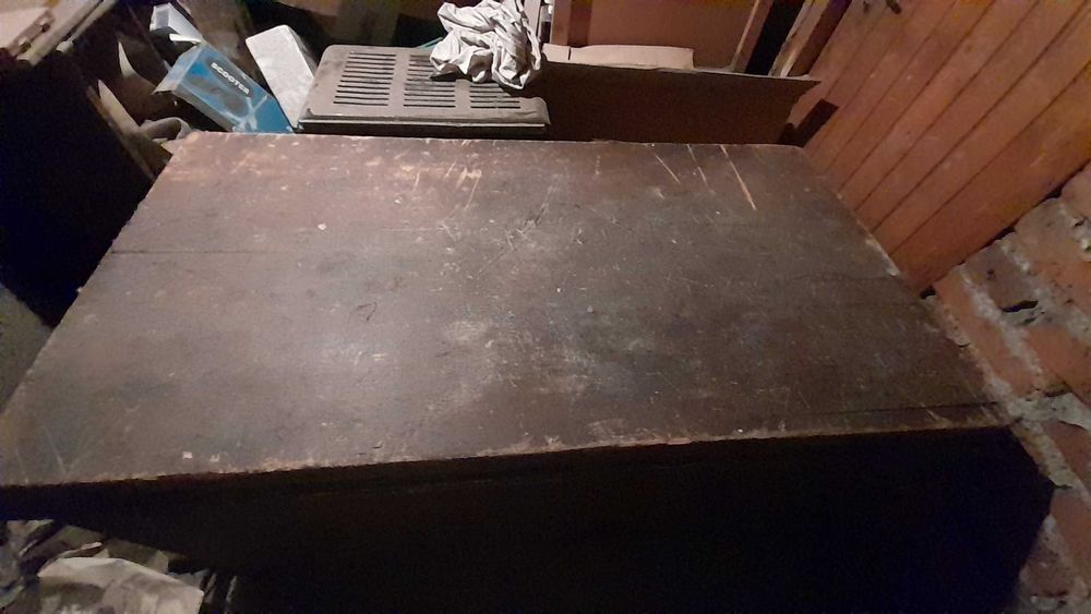 Антични дървени сандъци