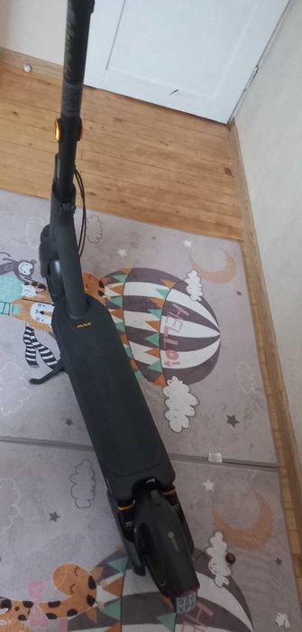 Електрическа тротинетка Segway Ninebot KickScooter MAX G2 E