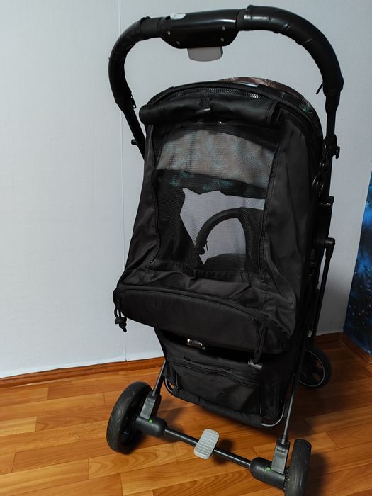 Продаю прогулочную коляску