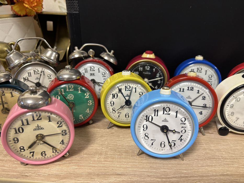 Ceasuri de masa Aradora