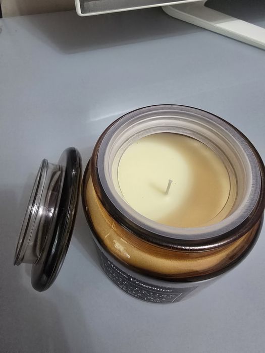 Ароматизирана свещ в стъклена опаковка 10*11.5