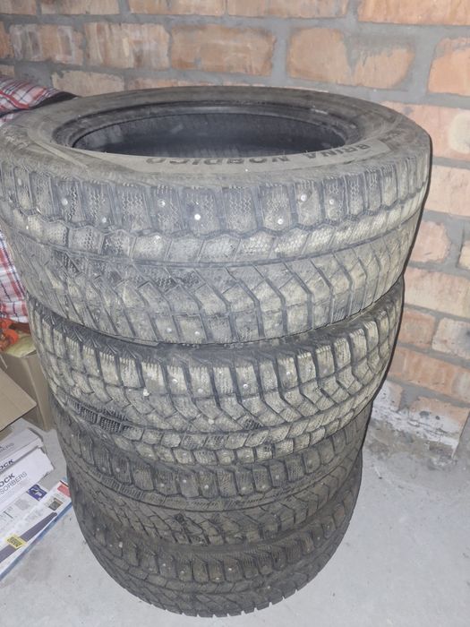 Продаётся зимние шины