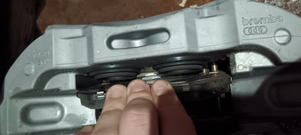 Спирачни апарати с 4 бутала брембо BREMBO audi Ауди Q5 SQ5