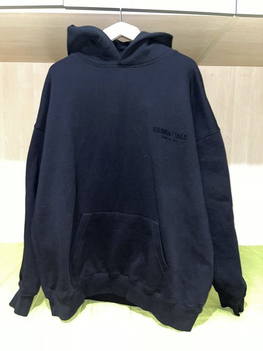 Суичър на essentials