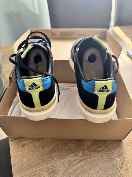 Adidas five ten sleuth
