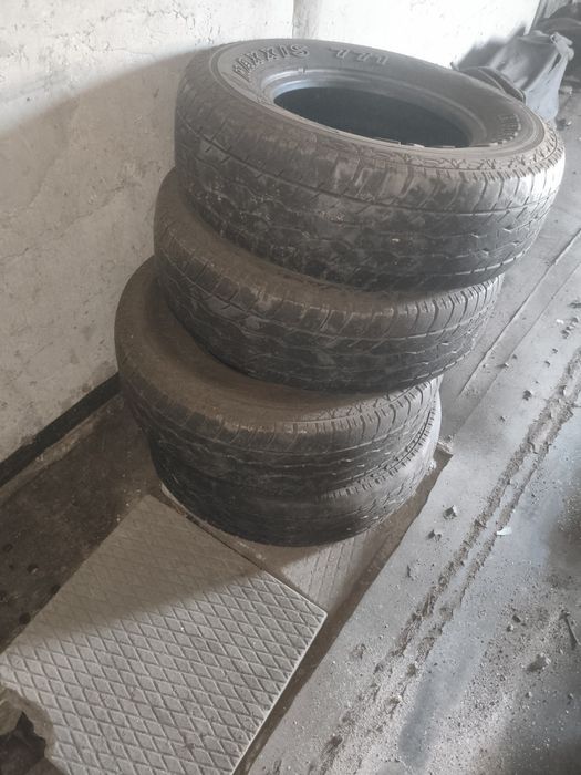 Резина 235/75/R15