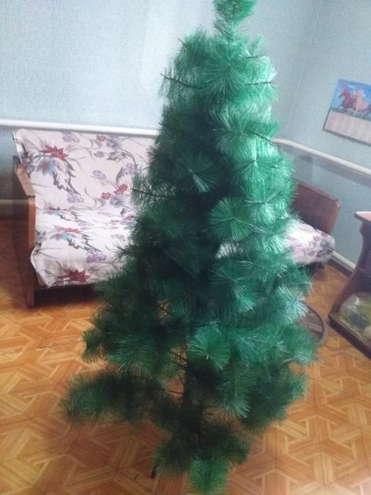 Елка искуственная.150 см