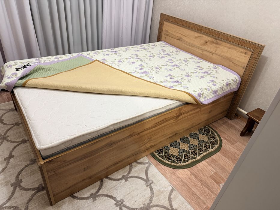 Кровать с ортопед. матрасом