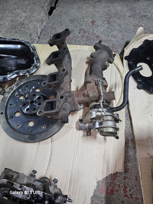 Двигатель 4м40 на запчасти