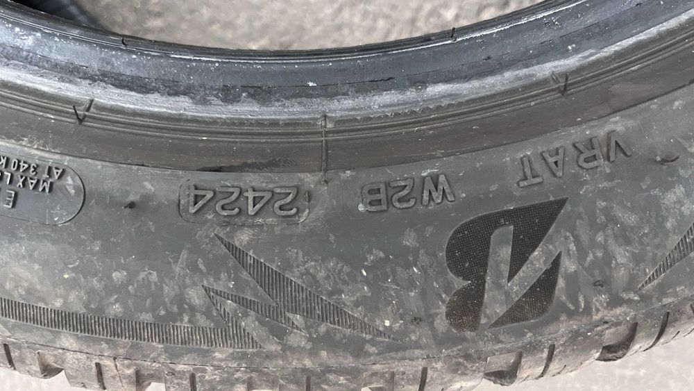 3 Anvelope larna BRIDGESTONE Blizzak LM005 245/45 R17 99 V XL DOT 2424