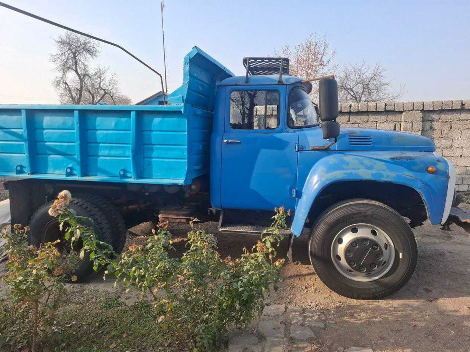 Зил самосвал сотилади