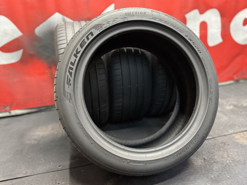 225 45 17, Летни гуми, Falken AzenisFK520, 4 броя