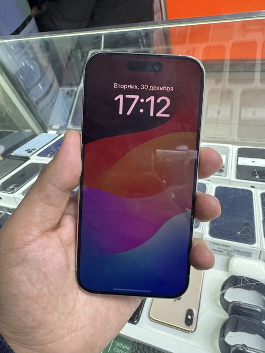 15 Pro 256 GB Xolati rasimdaka