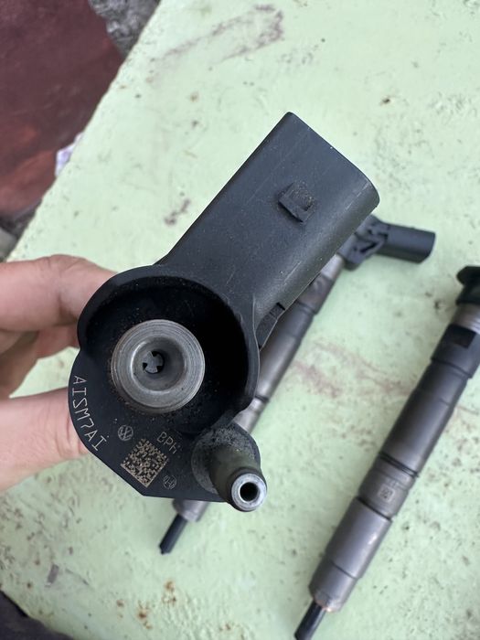 Дюзи VW Passat B6 2.0TDI 140hp 2010Година