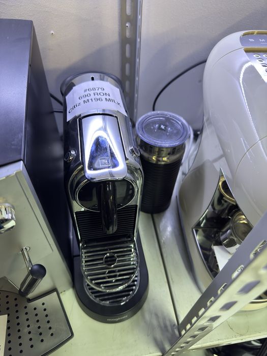 Espressor cu capsule Magimix Nespresso CitiZ & Milk M196