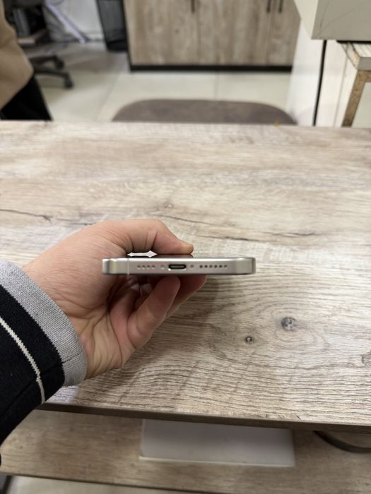 iphone 15 ProMax oq 256