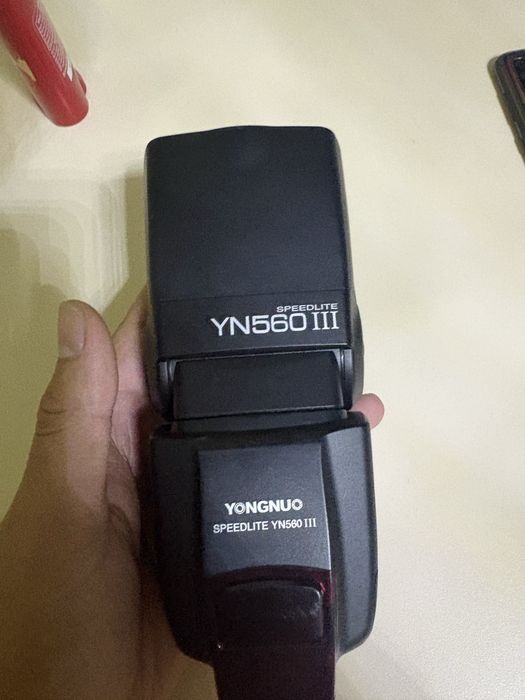 Продаю вспышку yongnuo