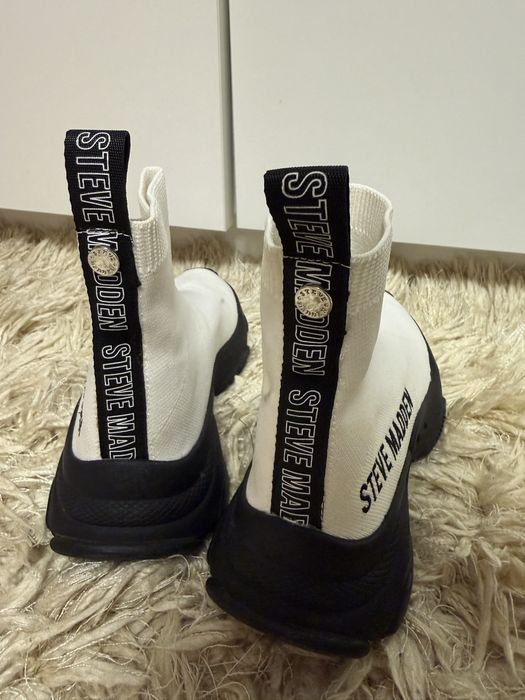 Adidasi Steve Madden