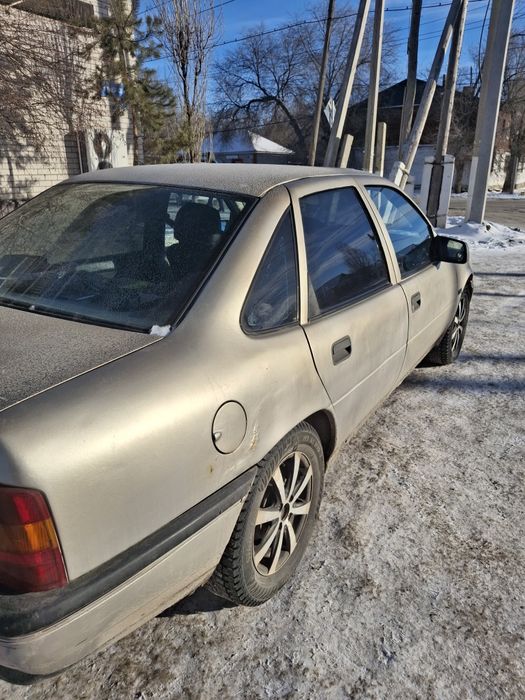 Срочно продам  опел вектра а