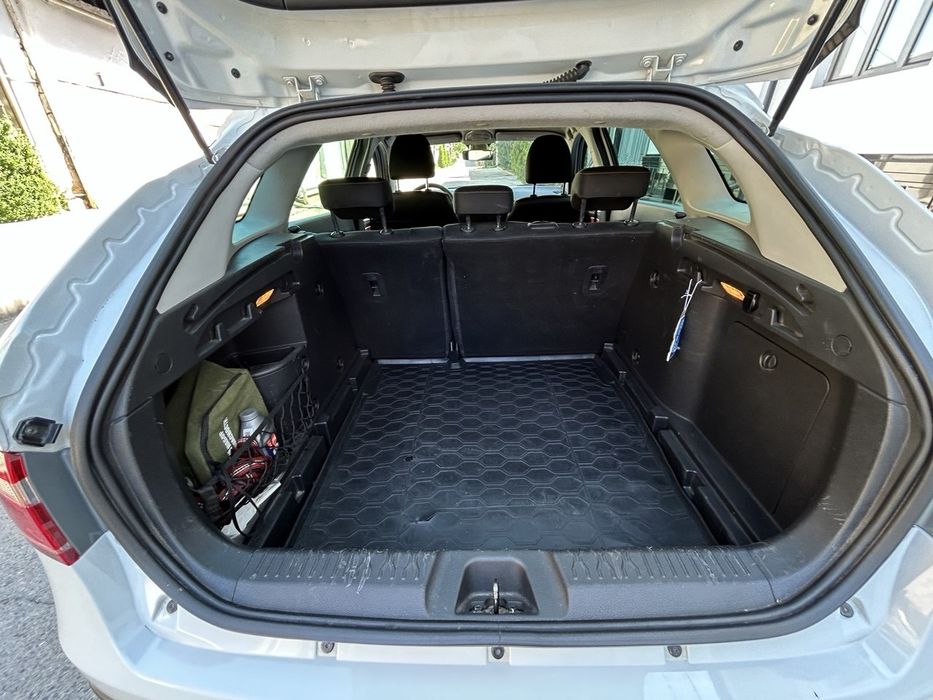 Продается своя Lada vesta  sw cross
