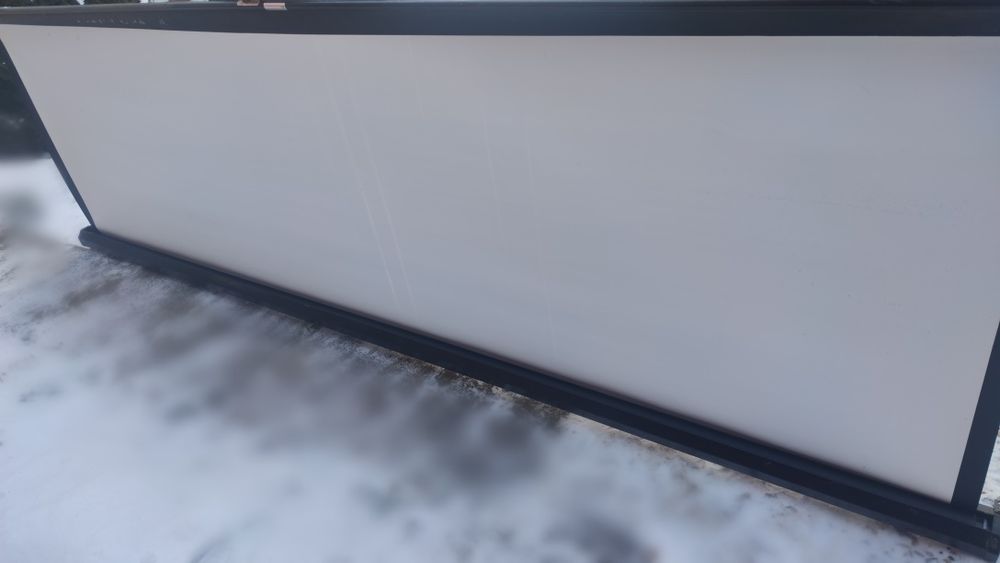 Ecran de proiecție diagonala 3.43 metri (135 inch)