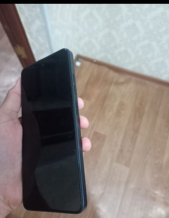 Продам телефон TECNO SPARK 20