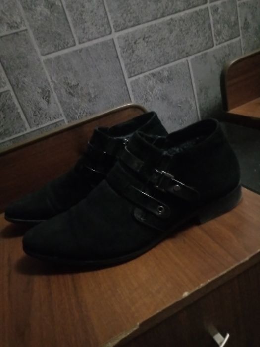 Продам зимние туфли-ботинки
