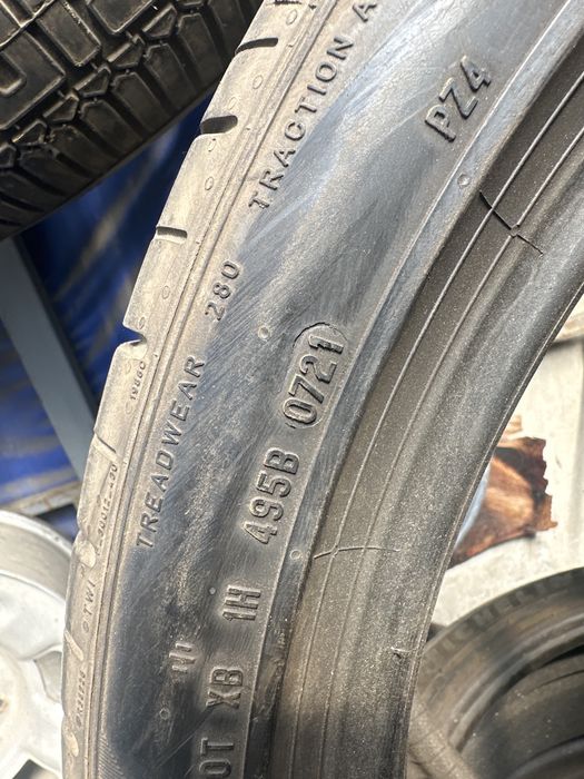255/40/20 ПИРЕЛИ 200 €