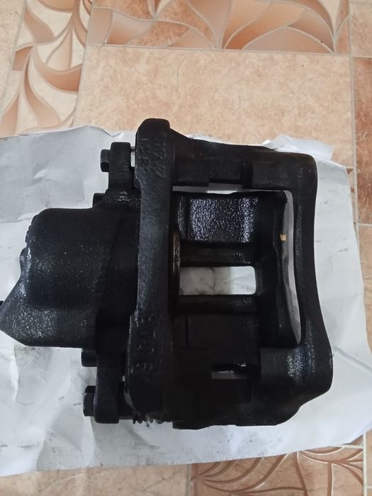 Продам автозапчасти на Рено симбол