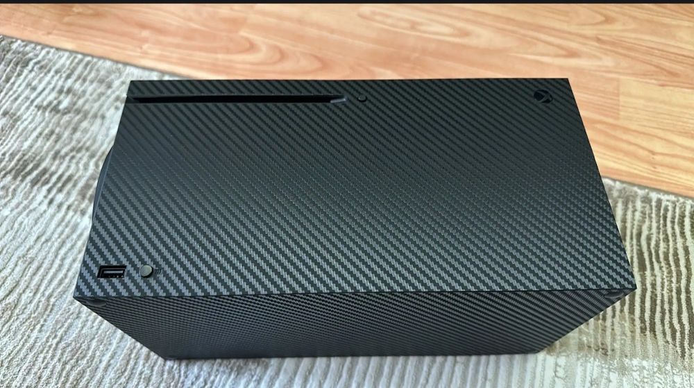 Xbox Series X + 2 геймпада
