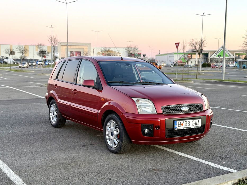 Ford Fusion cu Doar 79.000 Km, Proprietar, Distributie Schimbata