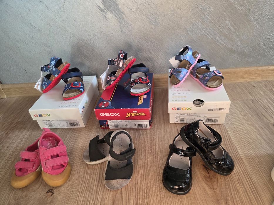 Nike , adidas , Geox , Zara , H&M , Mat Star