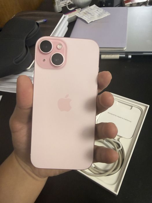 Продам Iphone 15 256 розовый